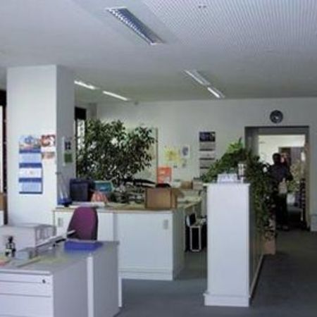 Die neuen Büroräume im ehemaligen Lager.